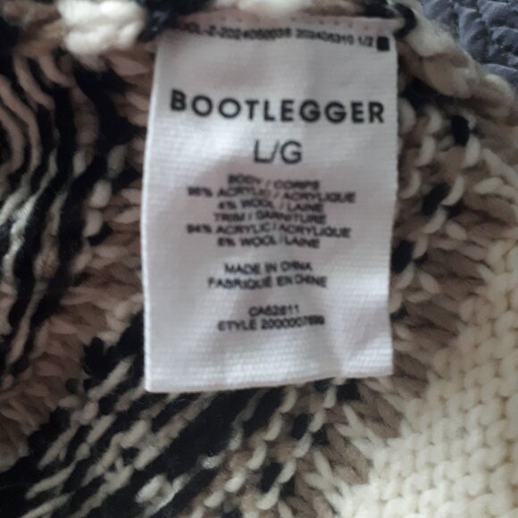 Sweater - Sz L - Cream, Black, Tan - Bootlegger - Picture 6 of 6